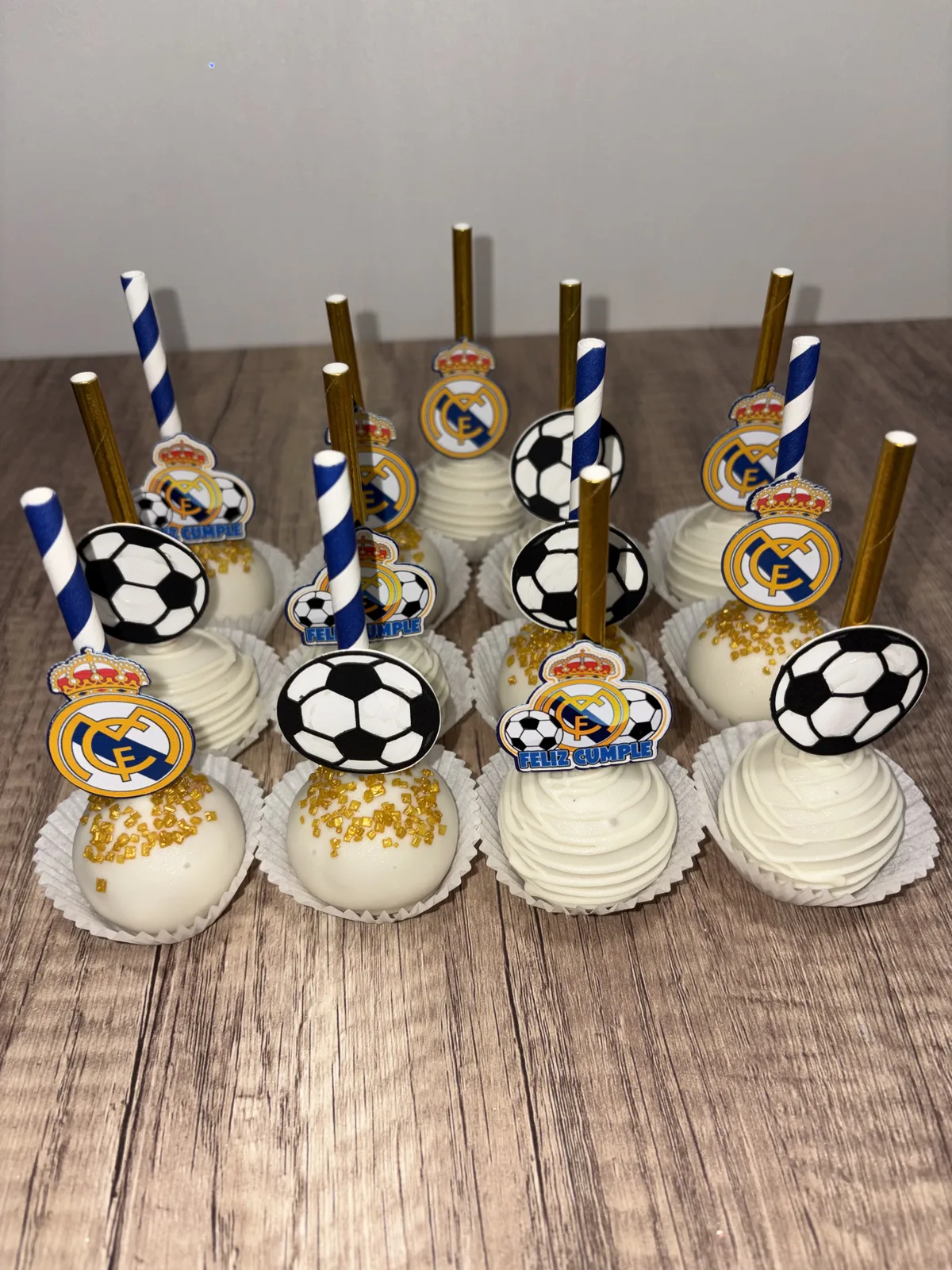 Cake pops